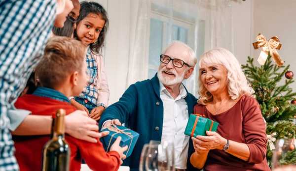 10 ide hadiah natal terbaik untuk kakek-nenek di pasar pada tahun 2020 Tabel Perbandingan