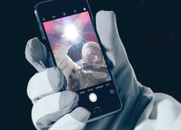 Apple mengudara tiga iklan mini Siri yang dibintangi The Rock