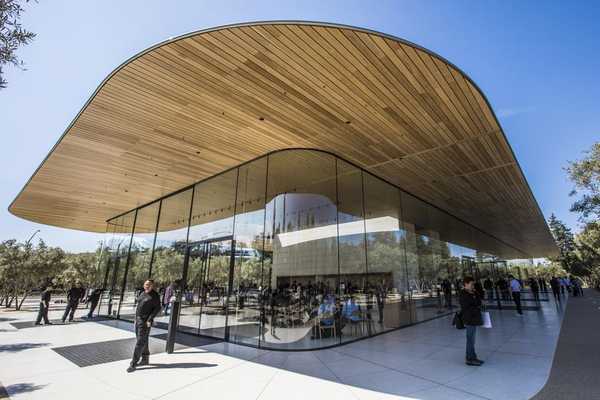 Apple Park besökscentrums stora öppning planerad till 17 november