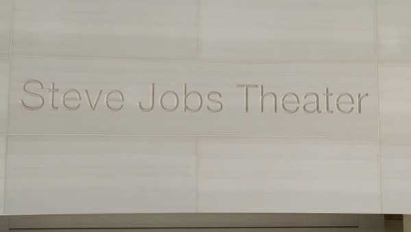 Apple agenda reunião anual de acionistas para 13 de fevereiro no Steve Jobs Theatre