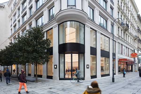 Apple memamerkan toko Wina barunya yang cantik menjelang pembukaan Sabtu ini