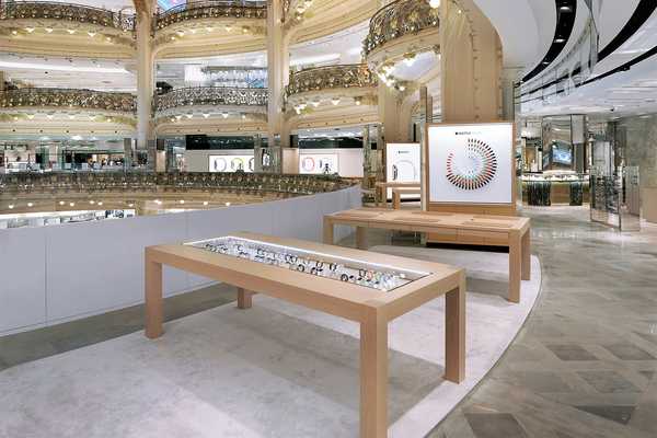 Apple Watch popup-butikk i Paris slår seg av