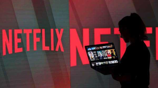 Verbonden apparaten zoeken en verwijderen uit uw Netflix-account