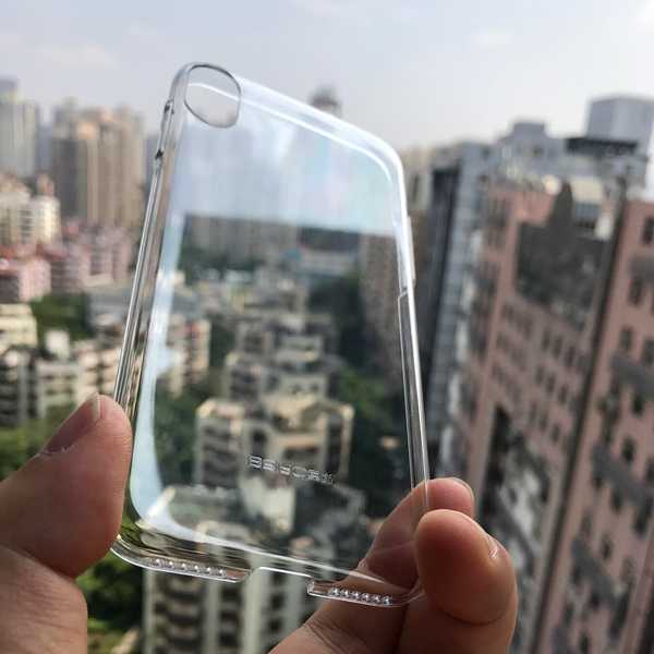 La funda protectora del vendedor chino sugiere un diseño redondeado de iPhone 8 con gota de agua