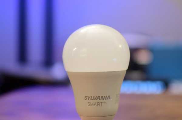 Revizuiti Sylvania HomeKit Smart + bec color LED complet color funcționează fără butuc