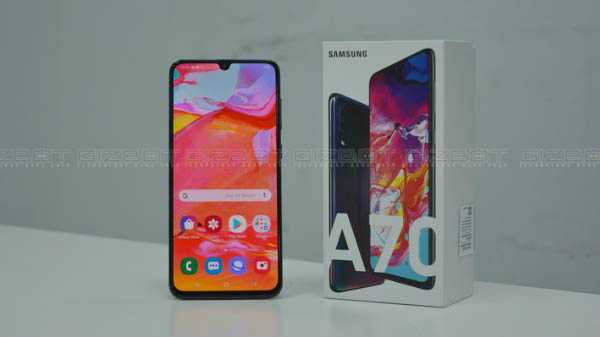 Samsung Galaxy A70 fiche Un téléphone de milieu de gamme compétent avec une batterie et un écran performants