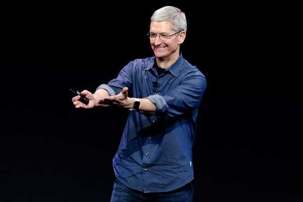 Tim Cook sta testando il prototipo di tracker di glucosio di Apple sul suo corpo