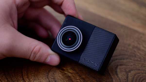 Video Garmin 65W dashcam probeert u ook alert te houden tijdens het rijden