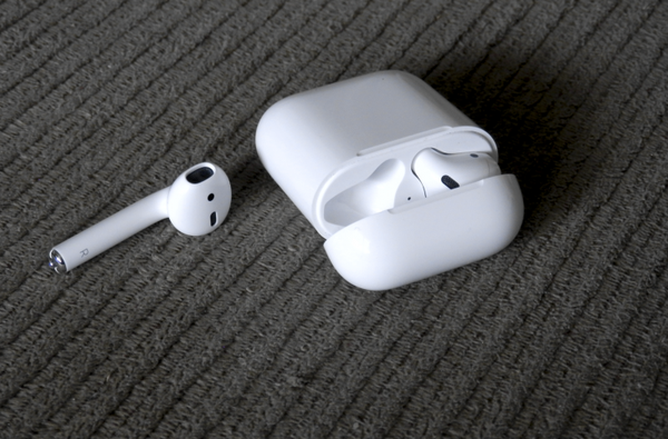 Apple planerar avancerade AirPods, överörhörlurar och nya HomePod för 2019