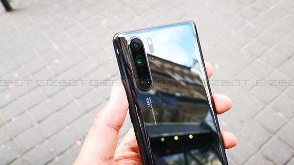 Aparat de fotografiat Huawei P30 Pro Hand-on