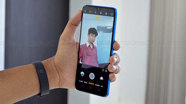Realme U1 review Selfie-game naar een hoger niveau tillen met AI-functionaliteit