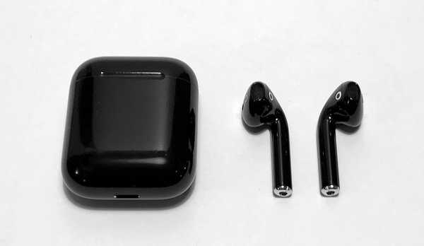 Gli AirPod non sono più in carica? Apple può sostituire le batterie ma le commissioni sono esorbitanti