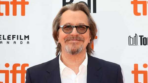 Apple TV + menambahkan drama spionase 'Slow Horses' yang dibintangi oleh Gary Oldman