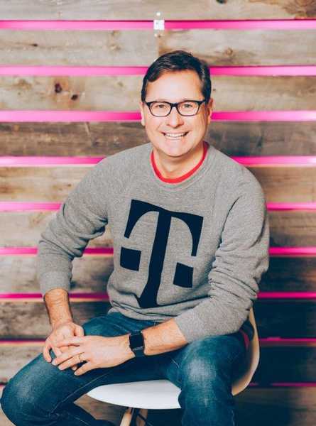 T-Mobile s Mike Sievert efterträder John Legere som VD 2020