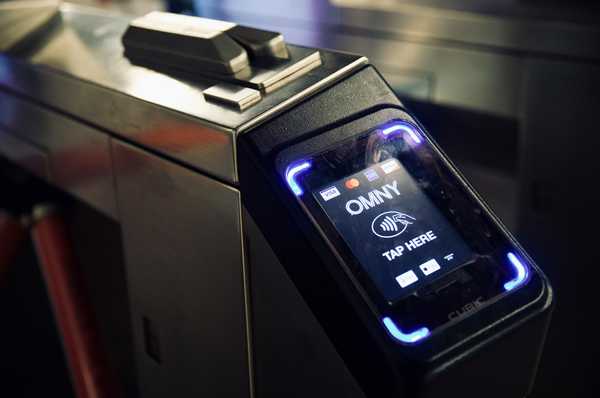 Utilizatorii Apple Pay Express de tranzit se presupune că au fost taxate accidental în New York