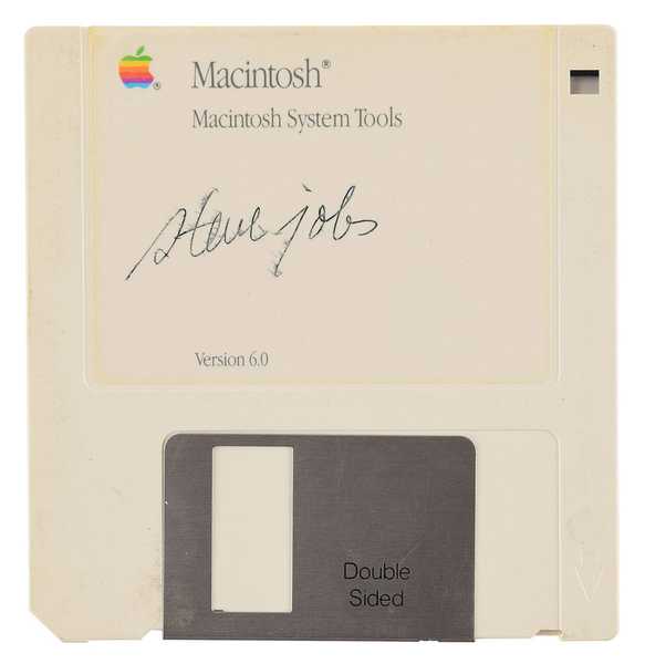 Macintosh floppy disk ondertekend door Steve Jobs nu op veiling ter waarde van $ 7.500